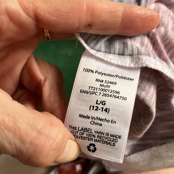 Woman’s tunic size large that’s 12 to 14. Colors of deep purple, light, - Picture 6 of 6